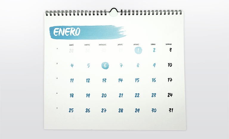 Calendario de pared espiral (Wire-O) personalizado con colgador